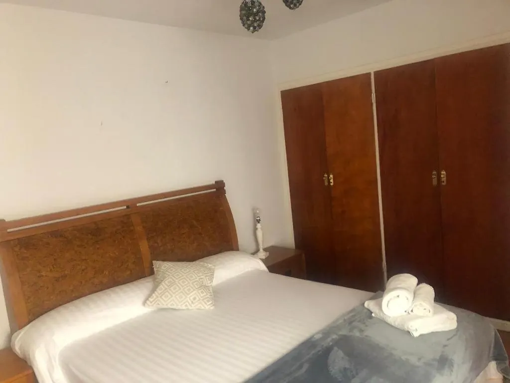 3 Bedroom Apartment - Fuengirola 0*,  Espagne